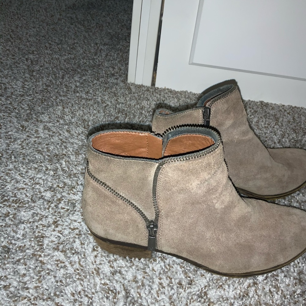 Lucky Brand boots